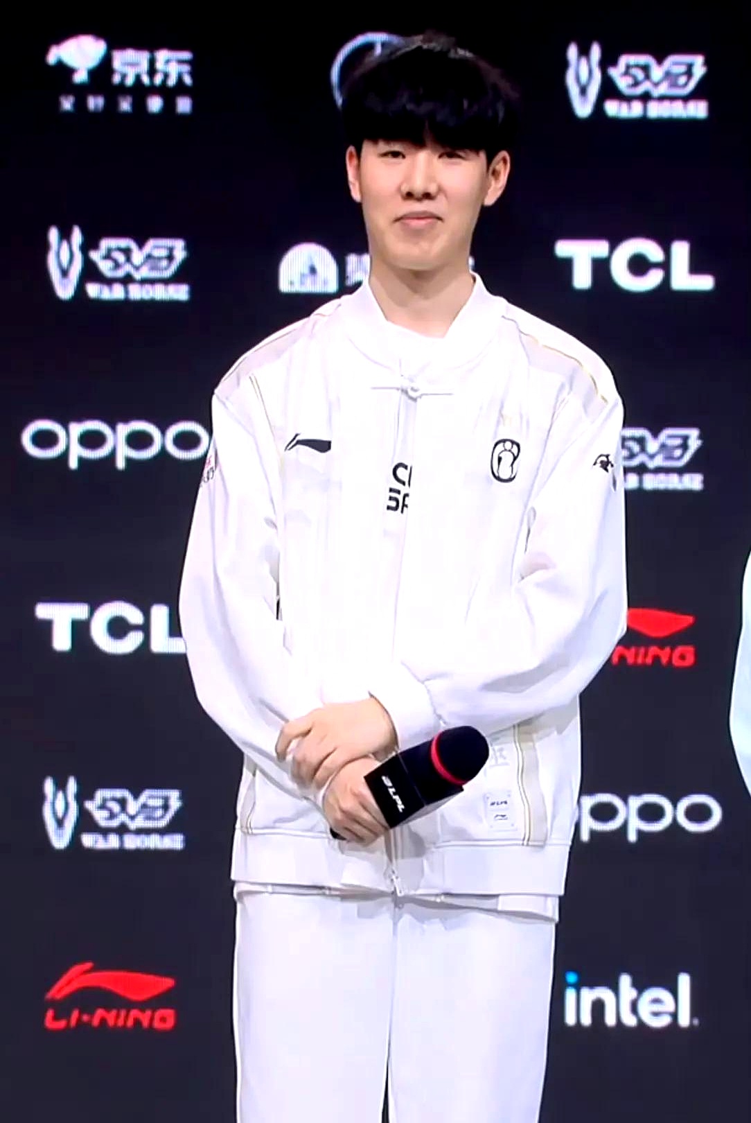 Ninjas in Pyjamas 和 Bilibili Gaming 在 LPL Split 2 2025 中取得了令人信服的胜利